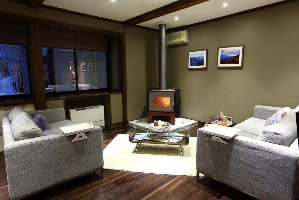 Snowlines Lodge Hakuba Exterior foto